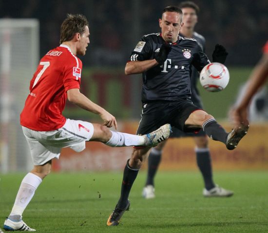 了拱形的自 了拱形的自